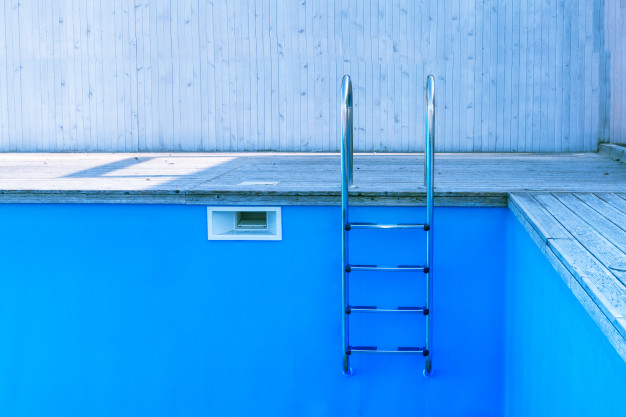 ¿Cada cuánto tiempo hay que cambiar el agua de la piscina? Guía completa de mantenimiento