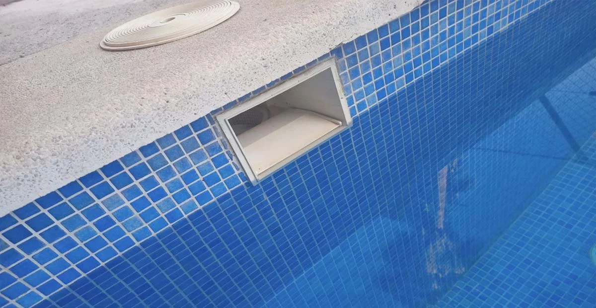 Piscina pierde agua